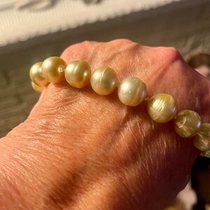 Lustrous Gold Pearl Necklacesouth sea golden pearl necklace